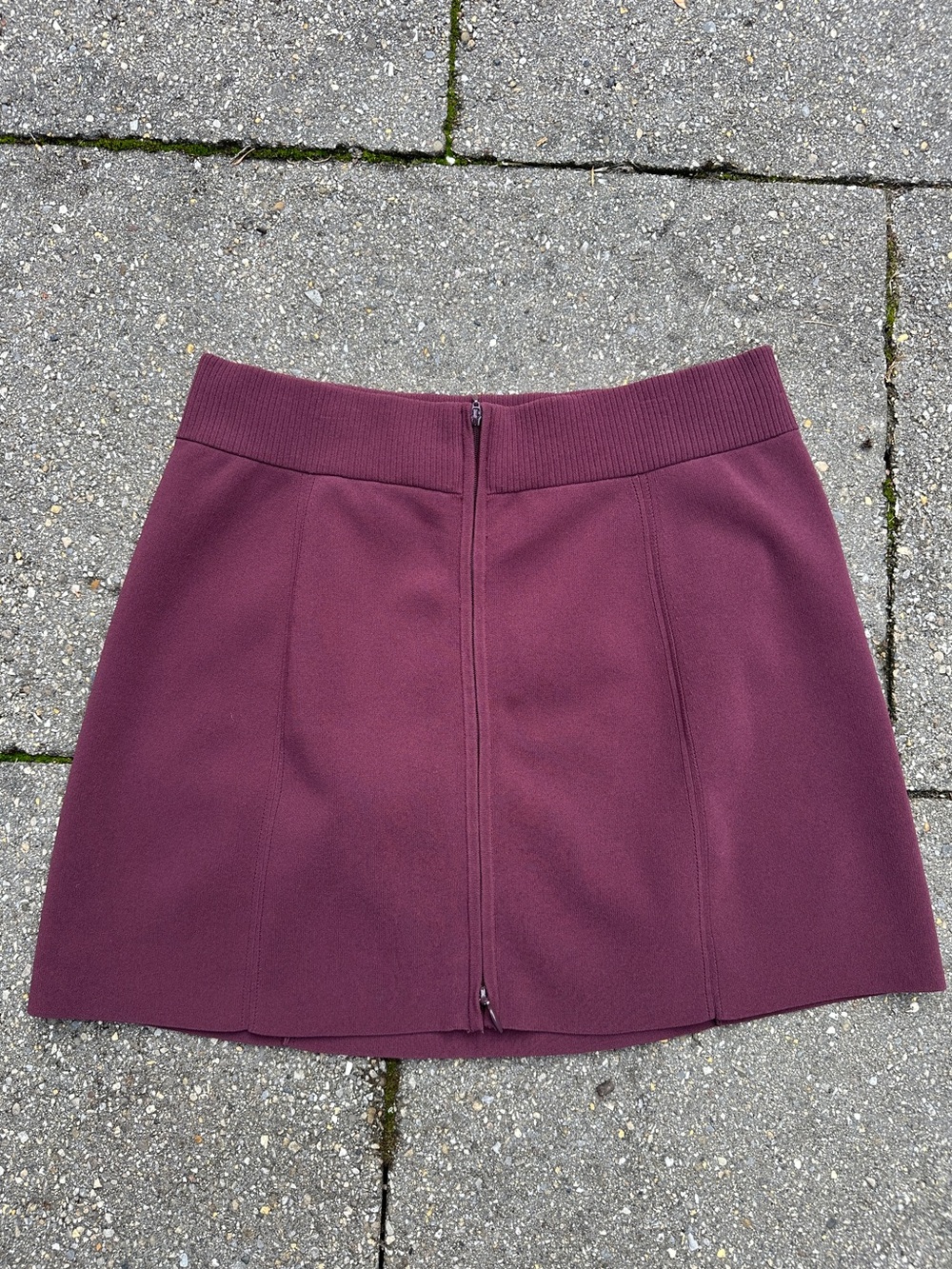 Lululemon Ribbed-Knit Full Zip Mini Skirt - Garnet (Size L)